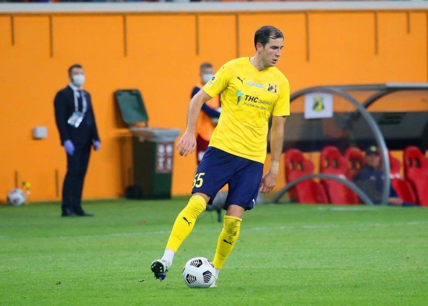 Осипенко может перейти из «Ростова» в «Динамо» Осипенко может перейти из «Ростова» в «Динамо»