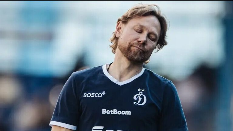 Агент Тюкавина заявил, что «Динамо» не уволит Карпина до конца сезона