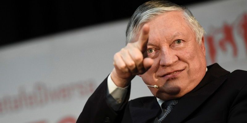 Жена Карпова рассказала об улучшении состояния гроссмейстера 