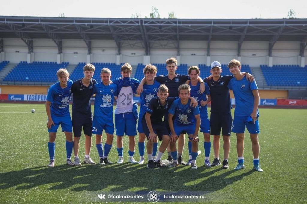 ФК «Алмаз-Антей»