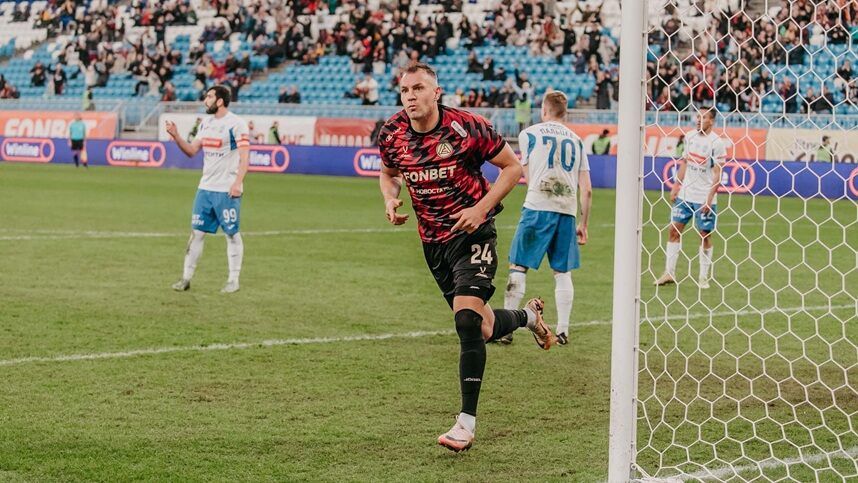 Защитник «Крыльев» Печенин назвал Дзюбу самым трудным игроком в РПЛ