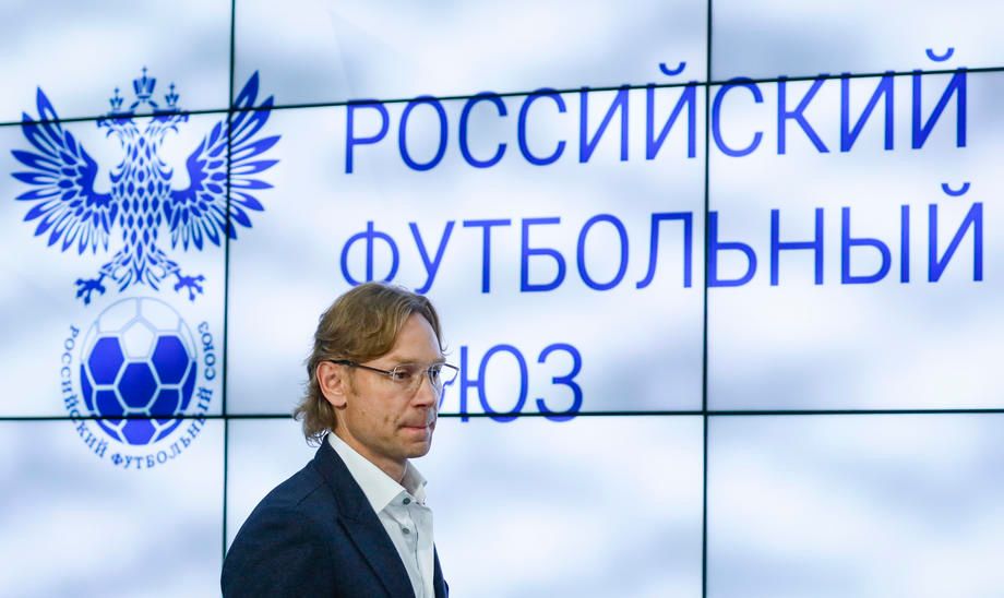 Ежов о Карпине: Он понимает в футболе больше всех нас вместе взятых