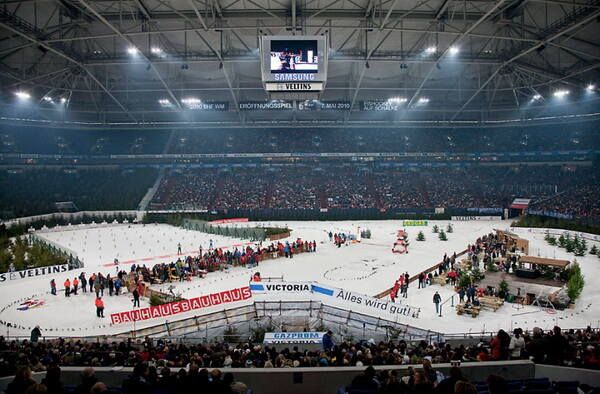 Волков и Подчуфарова взяли бронзу в масс-старте на Рождественской гонке Волков и Подчуфарова взяли бронзу в масс-старте на Рождественской гонке