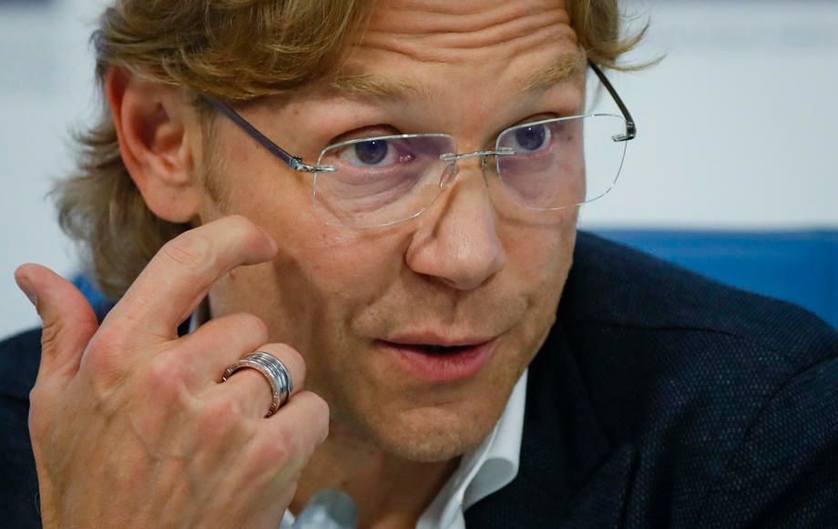 Карпин объяснил отсутствие Онугхи в составе сборной России на матчи во Вьетнаме