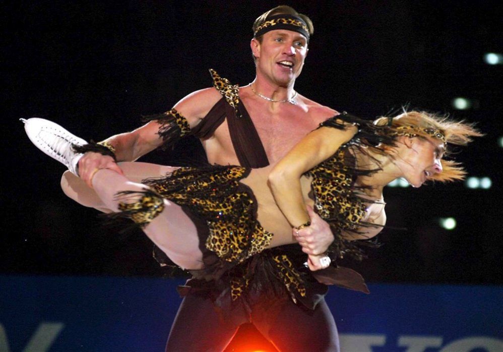 Костомарову ампутировали стопы на обеих ногах, а затем обе голени