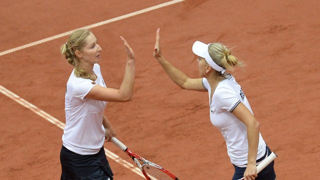 Елена Веснина и Екатерина Макарова — в 1/2 финала «Ролан Гаррос» в парном разряде Елена Веснина и Екатерина Макарова — в 1/2 финала «Ролан Гаррос» в парном разряде