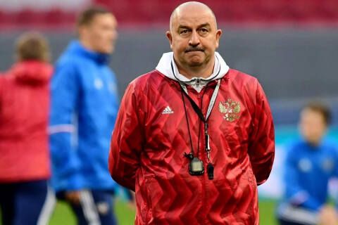 Черчесов поддержал Дюкова перед выборами президента РФС