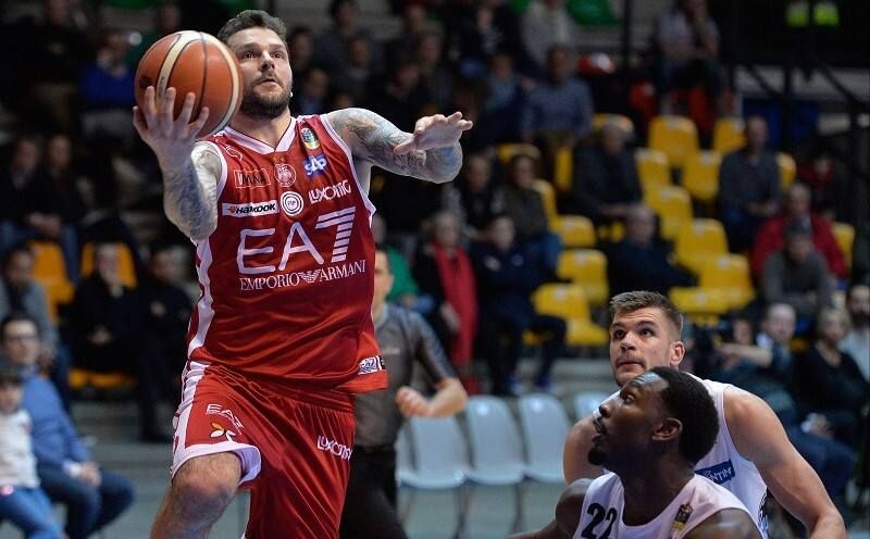 «Милан» хочет сыграть с «Зенитом», несмотря на вспышку COVID