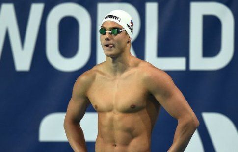 Морозов стал вторым в заплыве на спине на этапе Кубка мира, Пригода — третьим в заплыве брассом