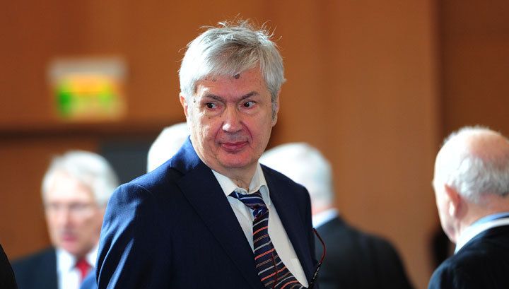 Анатолий Воробьев: Мандела хотел устранить страхи белых и оправдать надежды черных, а реформа Федуна — водораздел между элитными клубами и основной массой Анатолий Воробьев: Мандела хотел устранить страхи белых и оправдать надежды черных, а реформа Федуна — водораздел между элитными клубами и основной массой