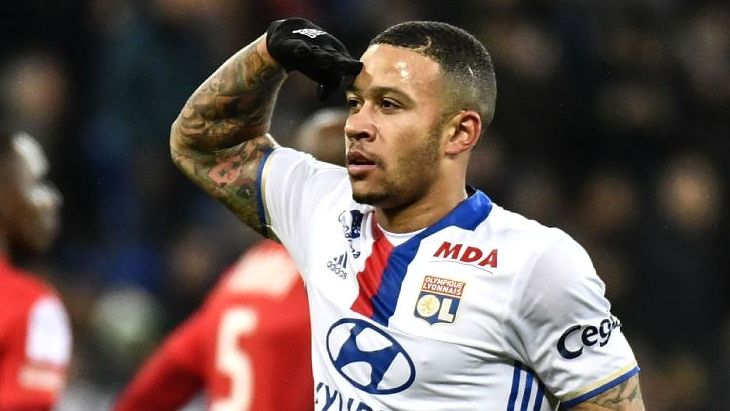 Депай хочет в «Реал», «Барселону», «Челси». Но играет в «Лионе»