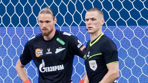 Вратарь «Зенита» Адамов остался недоволен судейством после матча с ЦСКА в РПЛ