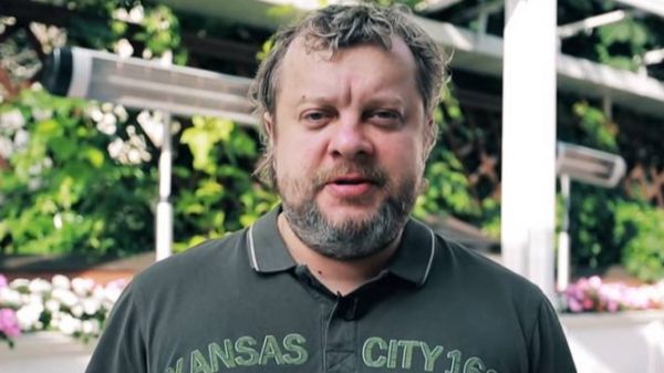 «Уровень комментаторов «Матч ТВ» намного ниже, чем был на «НТВ-Плюс». Большое интервью с Алексеем Андроновым о профессии, Овечкине и ЦСКА
