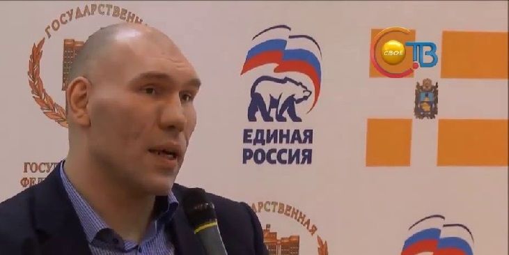 Николай Валуев о вратаре «Крыльев» Фролове: Человек добровольно себя чипировал