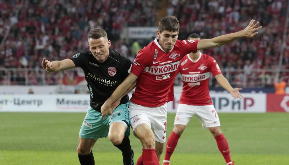 Баженов считает, что переход Бакаева в «Зенит» был ожидаем Баженов считает, что переход Бакаева в «Зенит» был ожидаем