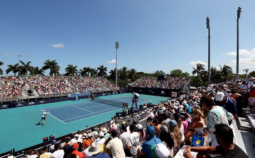 Мирра Андреева покинула топ-5 рейтинга WTA, Даниил Медведев вернулся в топ-15



