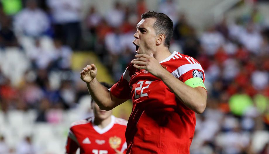 Артем Дзюба стал лучшим футболистом в России 2019 года