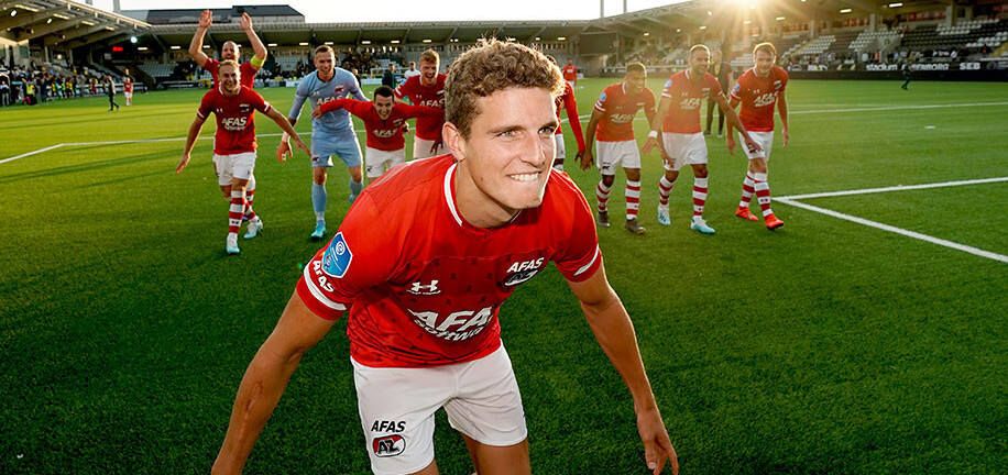 Стало известно, когда Тиль пройдет медосмотр для перехода в «Спартак» Стало известно, когда Тиль пройдет медосмотр для перехода в «Спартак»