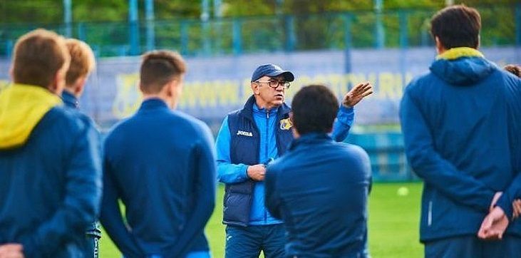 «Бердыев сказал к нему не подходить – он сам решит, когда поговорим лично. Через год сообщил, чтобы я искал новую команду». Как провести четыре матча в РПЛ за четыре года
