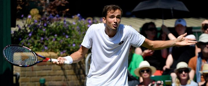ATP и WTA отменили все турниры и заморозили рейтинги теннисистов