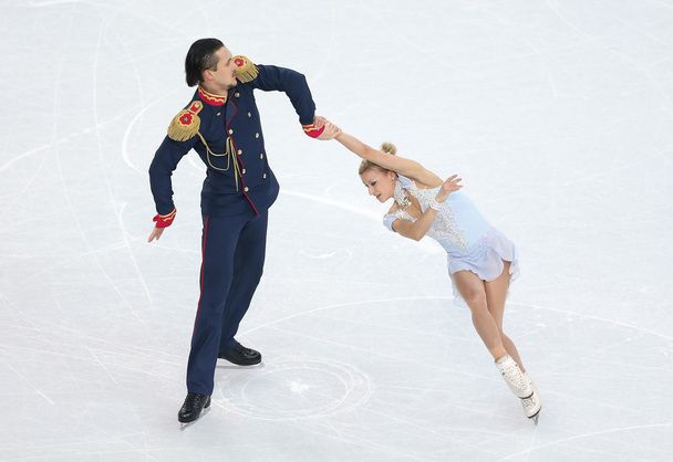 Волосожар и Траньков лидируют на чемпионате России по фигурному катанию