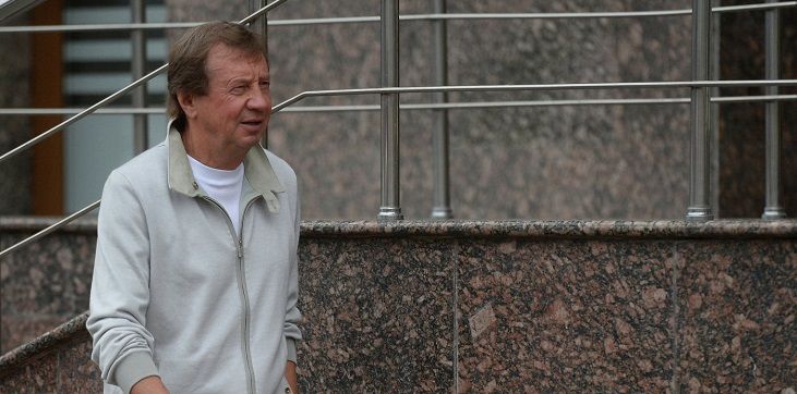 «Локомотив» возглавит Семин или голландец