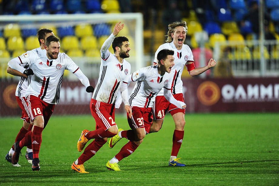 Достанем из-под земли. Власти требуют денег у мертвого клуба