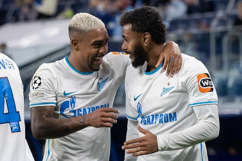 Президент «Арсенала» Аджоев отреагировал на возможное ужесточение лимита на легионеров в РПЛ Президент «Арсенала» Аджоев отреагировал на возможное ужесточение лимита на легионеров в РПЛ