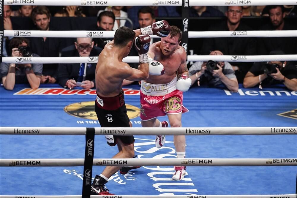 Канело не хочет драться с Биволом во втором среднем весе