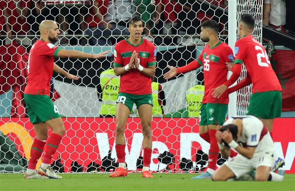 Сборная Марокко обыграла Португалию и стала первой африканской сборной, вышедшей в полуфинал чемпионата мира Сборная Марокко обыграла Португалию и стала первой африканской сборной, вышедшей в полуфинал чемпионата мира