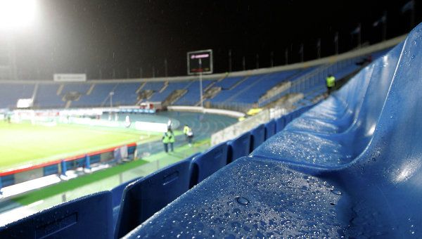 Трава «Петровского» защищена от морозов