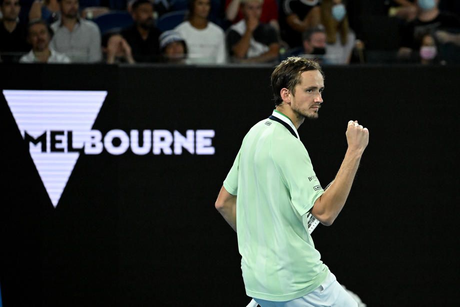 Даниил Медведев сыграет с Надалем в финале Australian Open-2022