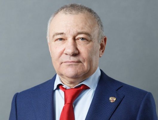 Председатель правления ФХР Аркадий Ротенберг назвал себя бенефициаром дворца в Геленджике Председатель правления ФХР Аркадий Ротенберг назвал себя бенефициаром дворца в Геленджике
