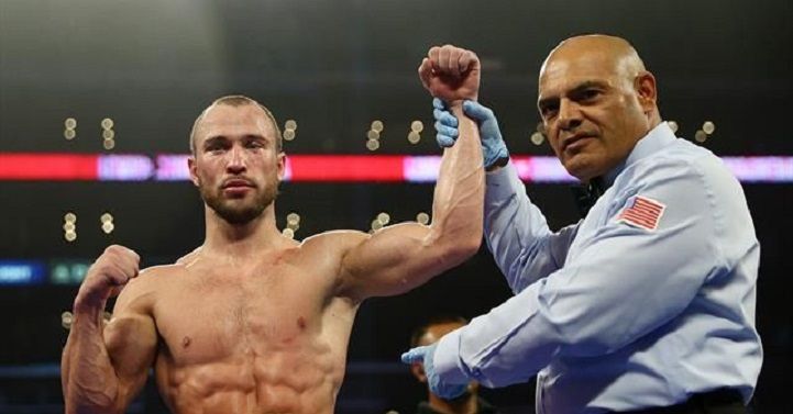 Боксер Александр Беспутин выиграл чемпионский титул. Теперь бой с Пакьяо?