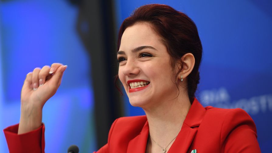 Медведева рассказала о работе над четверным сальховом Медведева рассказала о работе над четверным сальховом