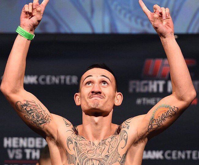 Холлоуэй нокаутировал Альдо в титульном бою UFC