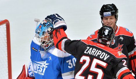 Нападающий магнитогорского «Металлурга» Данис Зарипов: Стоит поблагодарить вратарей — порой они здорово пропускали