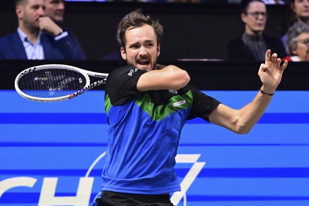 Селиваненко назвал увлекательным матч Медведева с Синнером