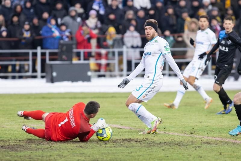 Семак объяснил отсутствие Сергеева в заявке «Зенита» на матч с «Химками» Семак объяснил отсутствие Сергеева в заявке «Зенита» на матч с «Химками»