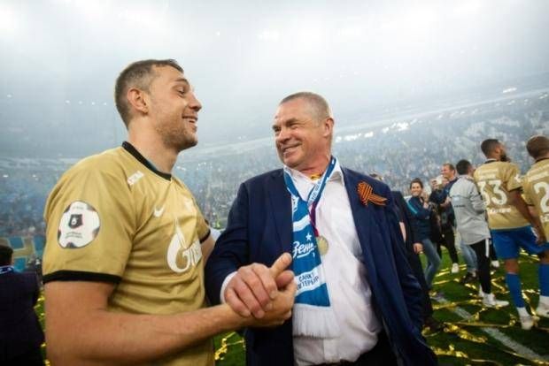 Александр Медведев: Надеюсь, Дзюба будет поднимать свой уровень, нам предстоит исправлять ошибки нынешней Лиги чемпионов Александр Медведев: Надеюсь, Дзюба будет поднимать свой уровень, нам предстоит исправлять ошибки нынешней Лиги чемпионов