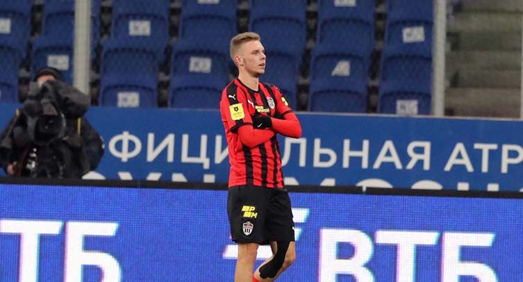 Глушенков наказан на два матча за удар в пах защитнику «Спартака» Айртону