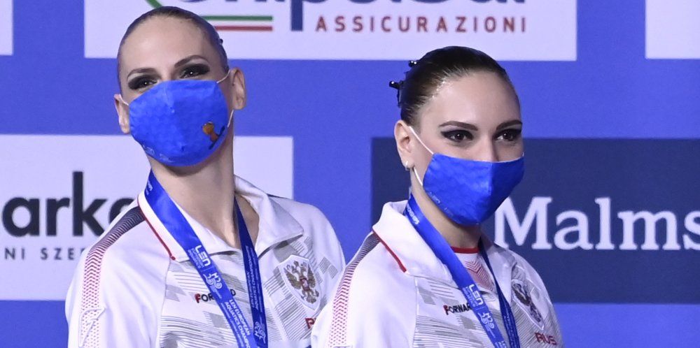 Российским синхронисткам запретили использовать форму с русским медведем на Олимпиаде