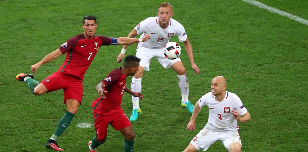 Навалка на Роналду Навалка на Роналду