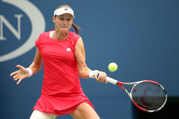 Макарова вылетела в первом круге Australian Open, Павлюченкова вышла в следующий раунд