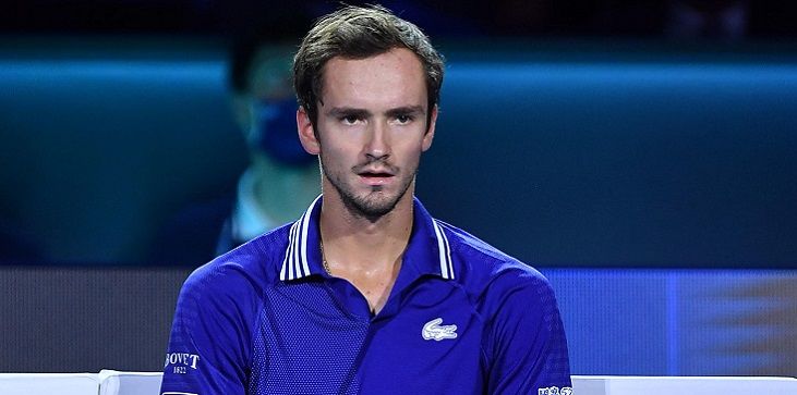 Медведев проиграл в финале Итогового турнира ATP
