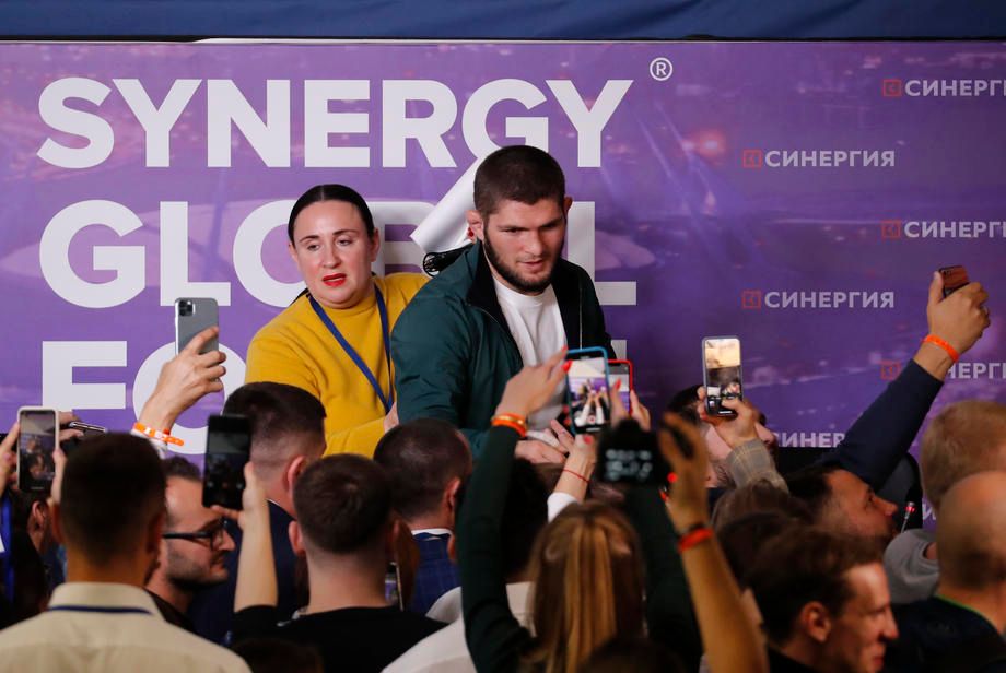 Хабиб Нурмагомедов уверен, что ничего не помешает состояться его бою с Тони Фергюсоном