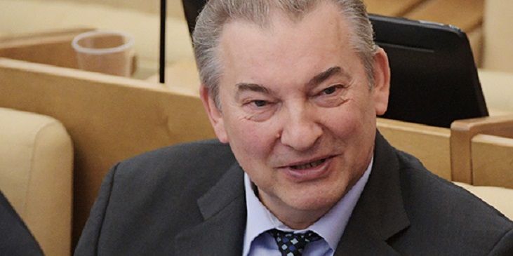 Депутаты Госдумы: стало известно, сколько зарабатывают Третьяк, Валуев и другие экс-спортсмены