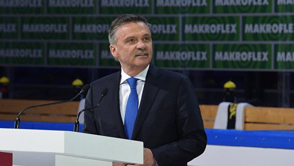 «Астерикс» Фазель приглашает в Кельн и Париж
