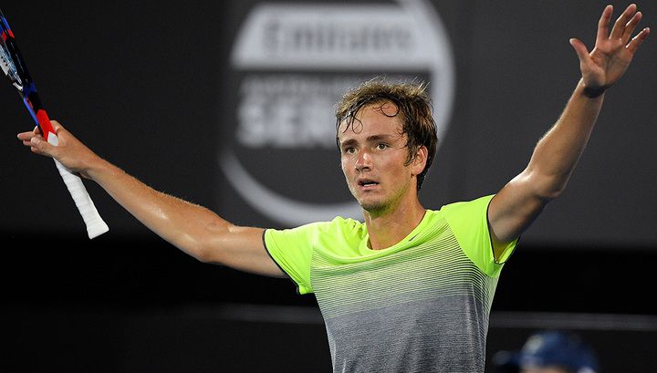 Медведев вышел в четвертый круг Australian Open. Его ждет первая ракетка мира