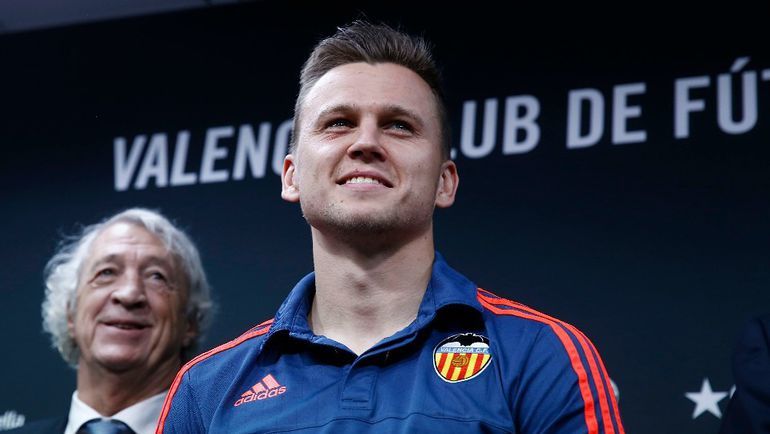 Черышев забил первый гол за «Валенсию», принеся ей победу над «Эспаньолом» Черышев забил первый гол за «Валенсию», принеся ей победу над «Эспаньолом»